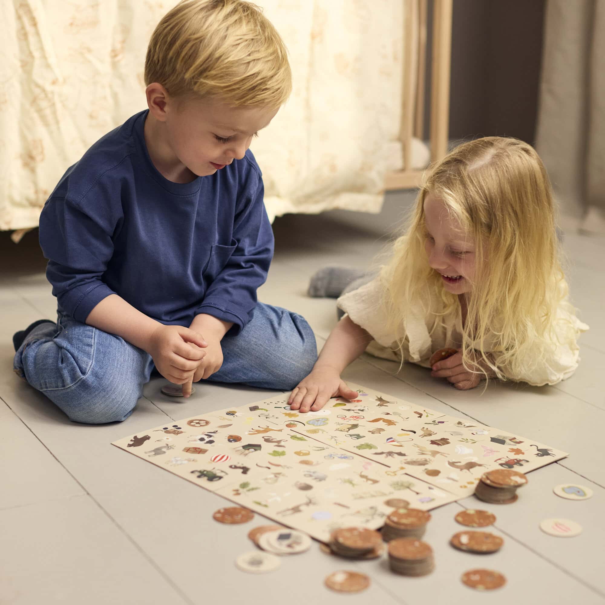 Borðspil - Hver finnur fyrst?