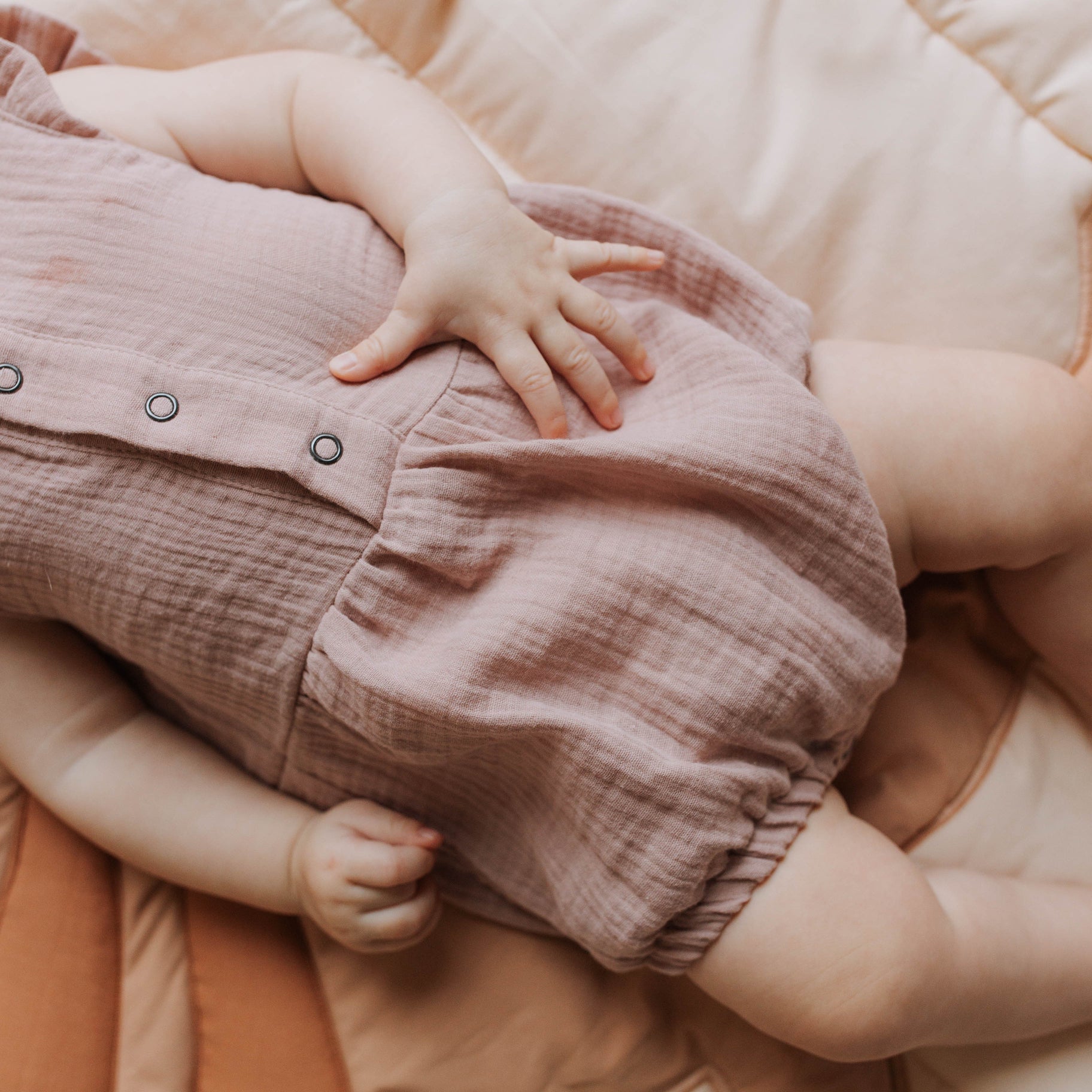 Hlýralaus samfestingur - Pink Sand