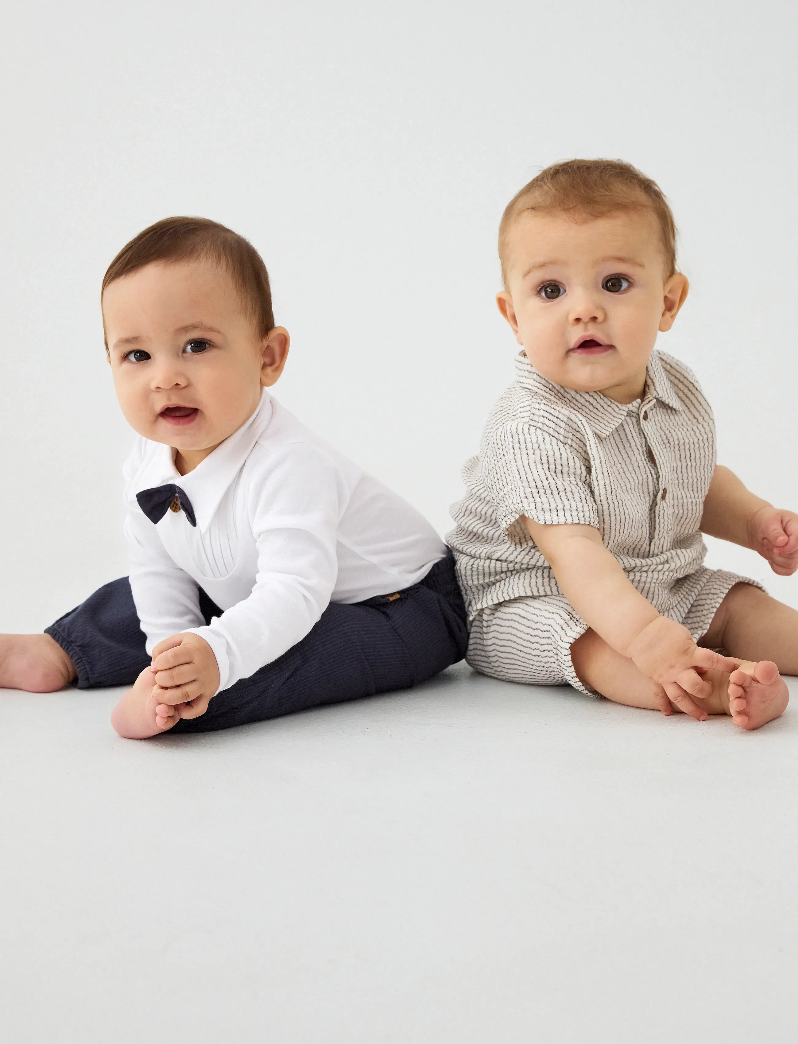 Skyrtusamfella með slaufu - Bright White